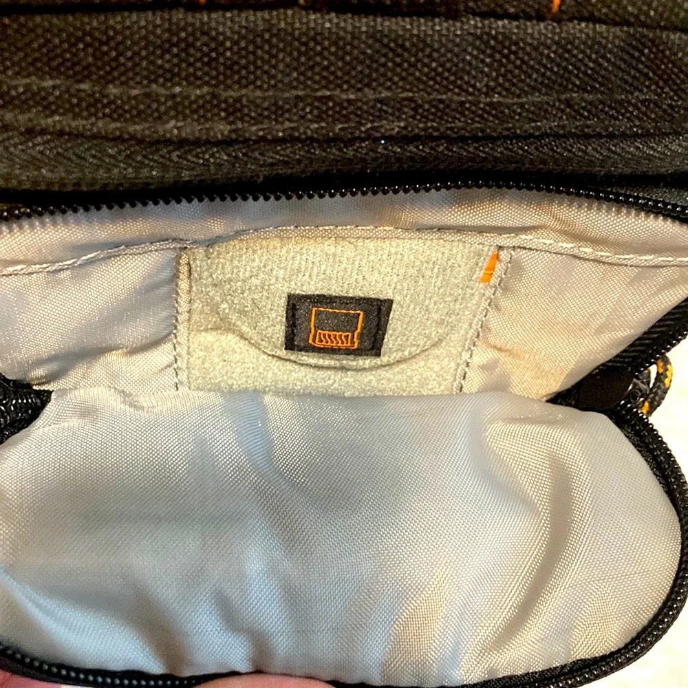 Lowepro Adventura TLZ 15 Case Top Loading Zoom Bag